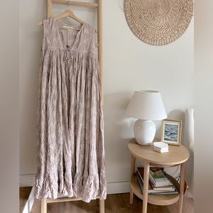 NWT Ishya Gown in Mushroom
